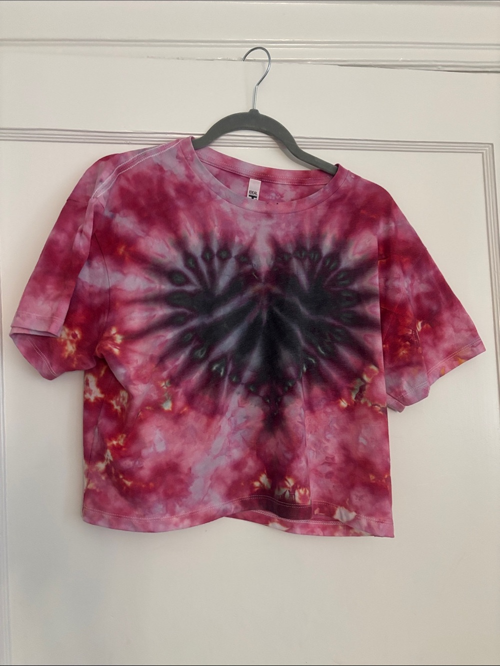 Tie-Dye Heart Crop Tee - Maroon, Black & Cream